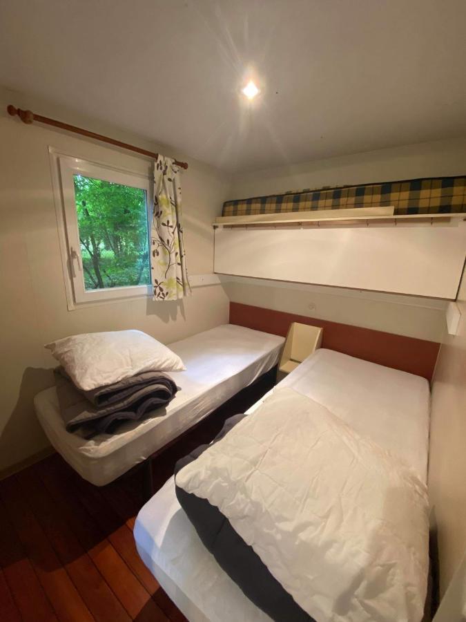 Camping De Baignes Hotel Ngoại thất bức ảnh