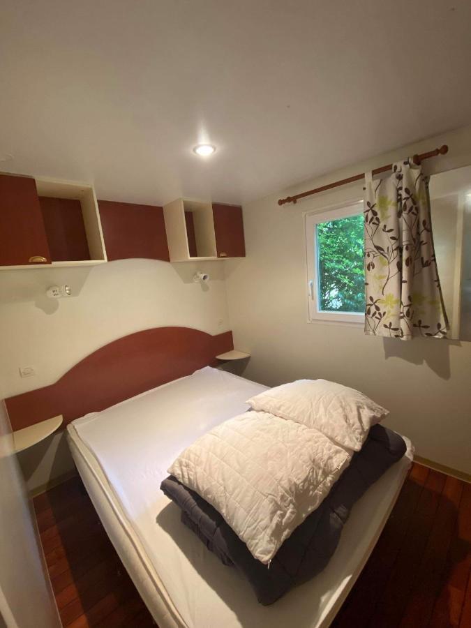Camping De Baignes Hotel Ngoại thất bức ảnh